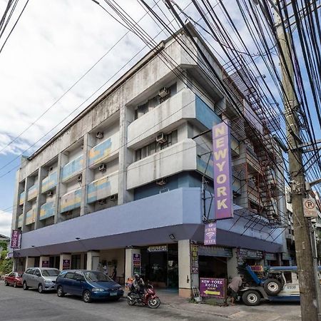 New York Hotel Miami Quezon City Eksteriør billede